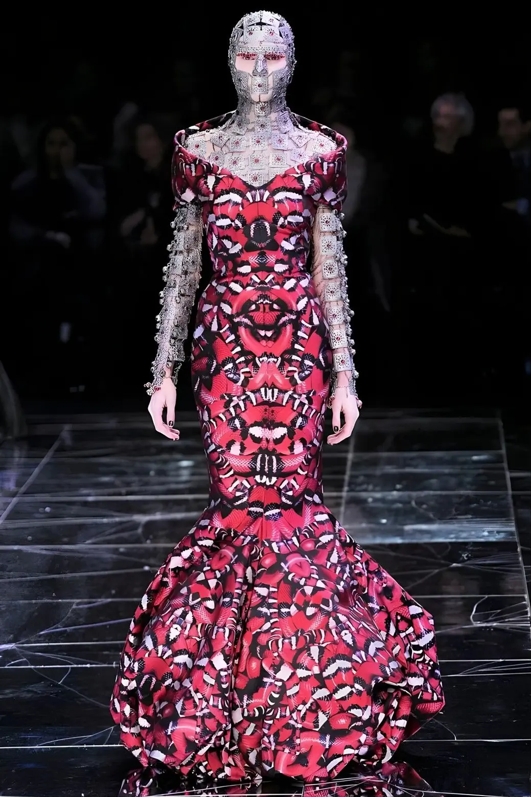 Alexander McQueen Fall 2009