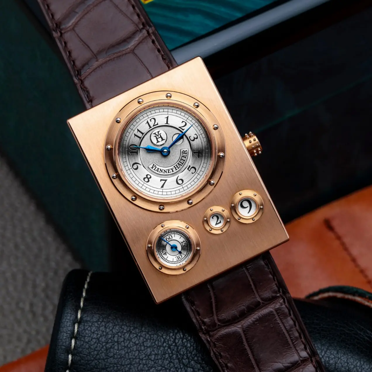 Vianney Halter Trio Grande Date