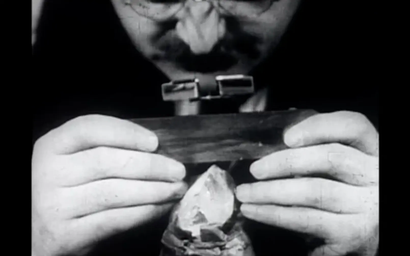 Lazare Kaplan cuts the Jonker