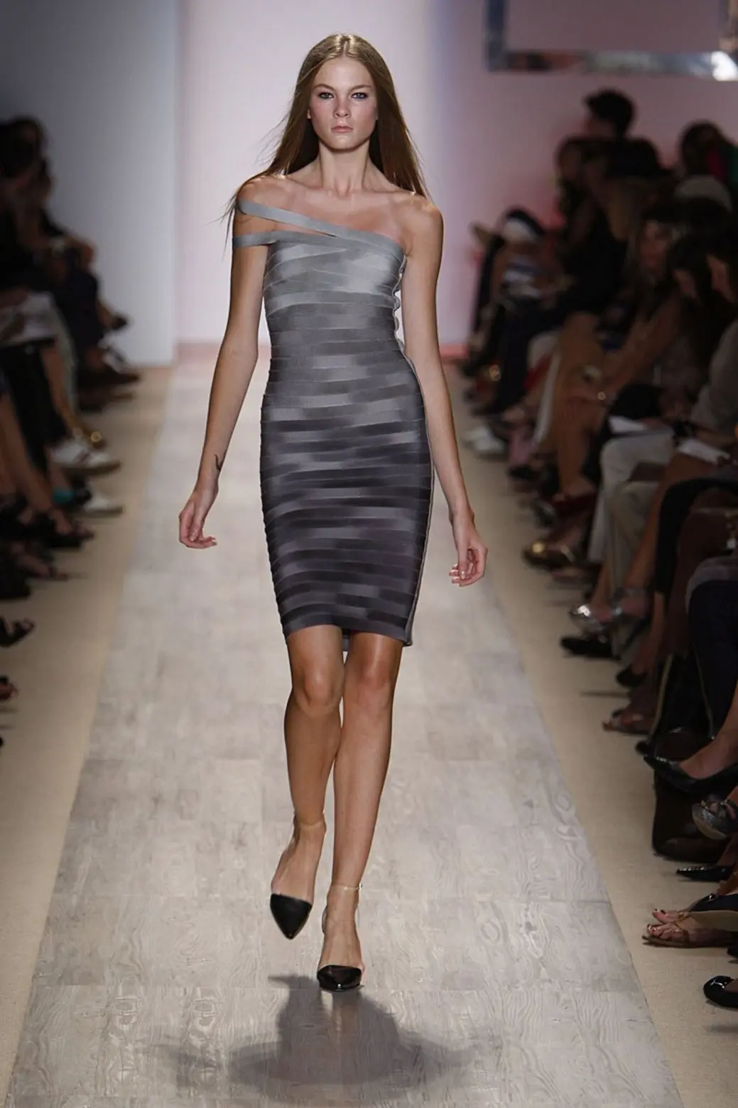 Hervé Léger by Max Azria's Spring 2009 Ready-to-Wear