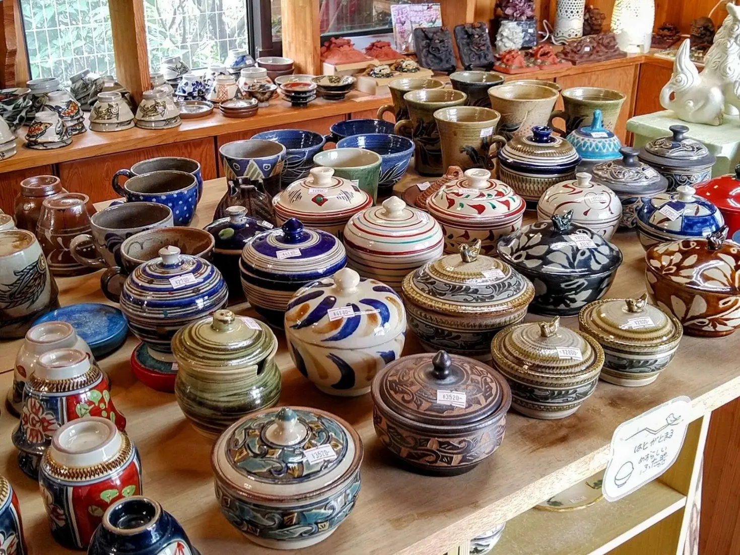 Yachimun pottery souvenirs2 Okinawa