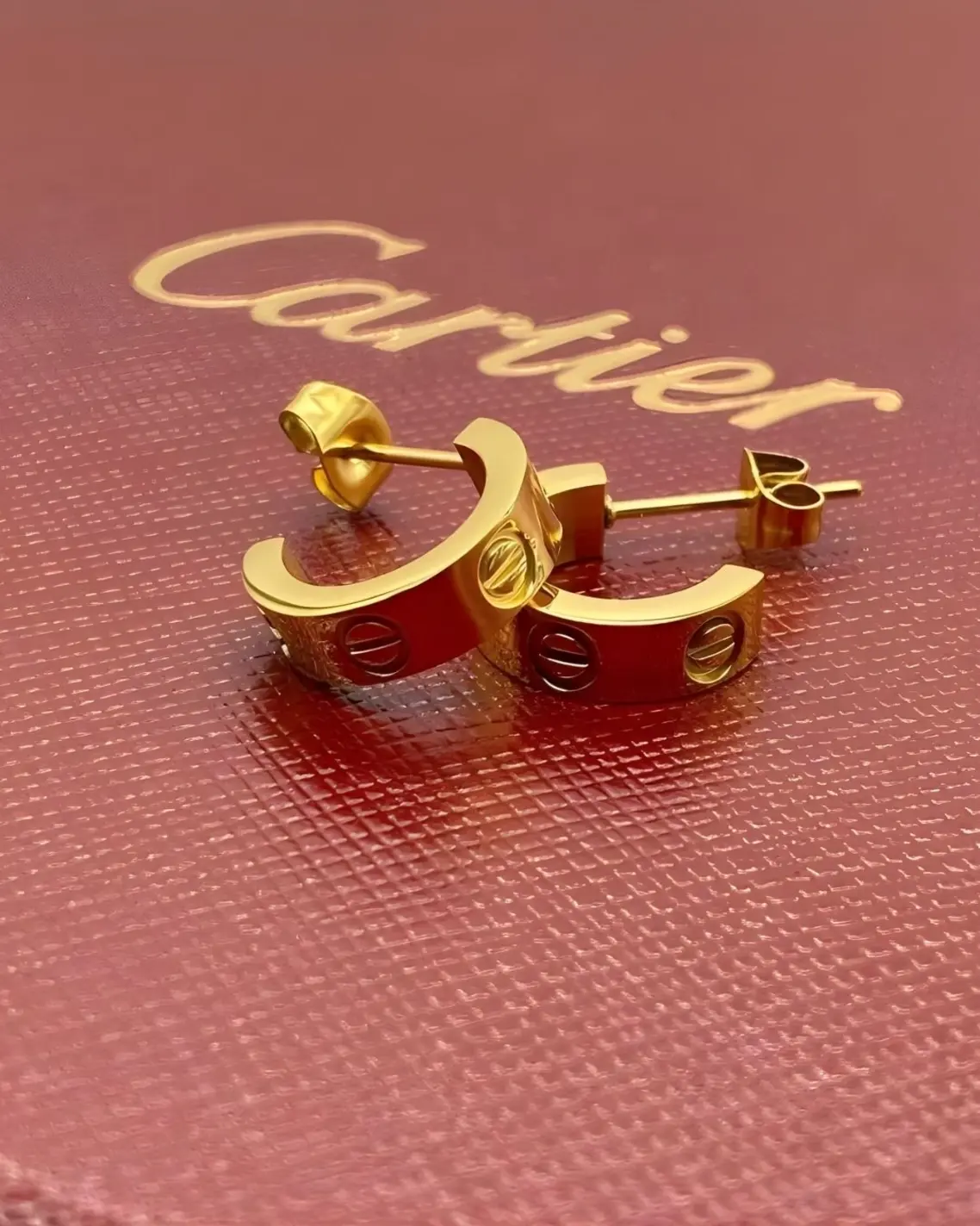 Best Luxury Earring Brands: Cartier 2