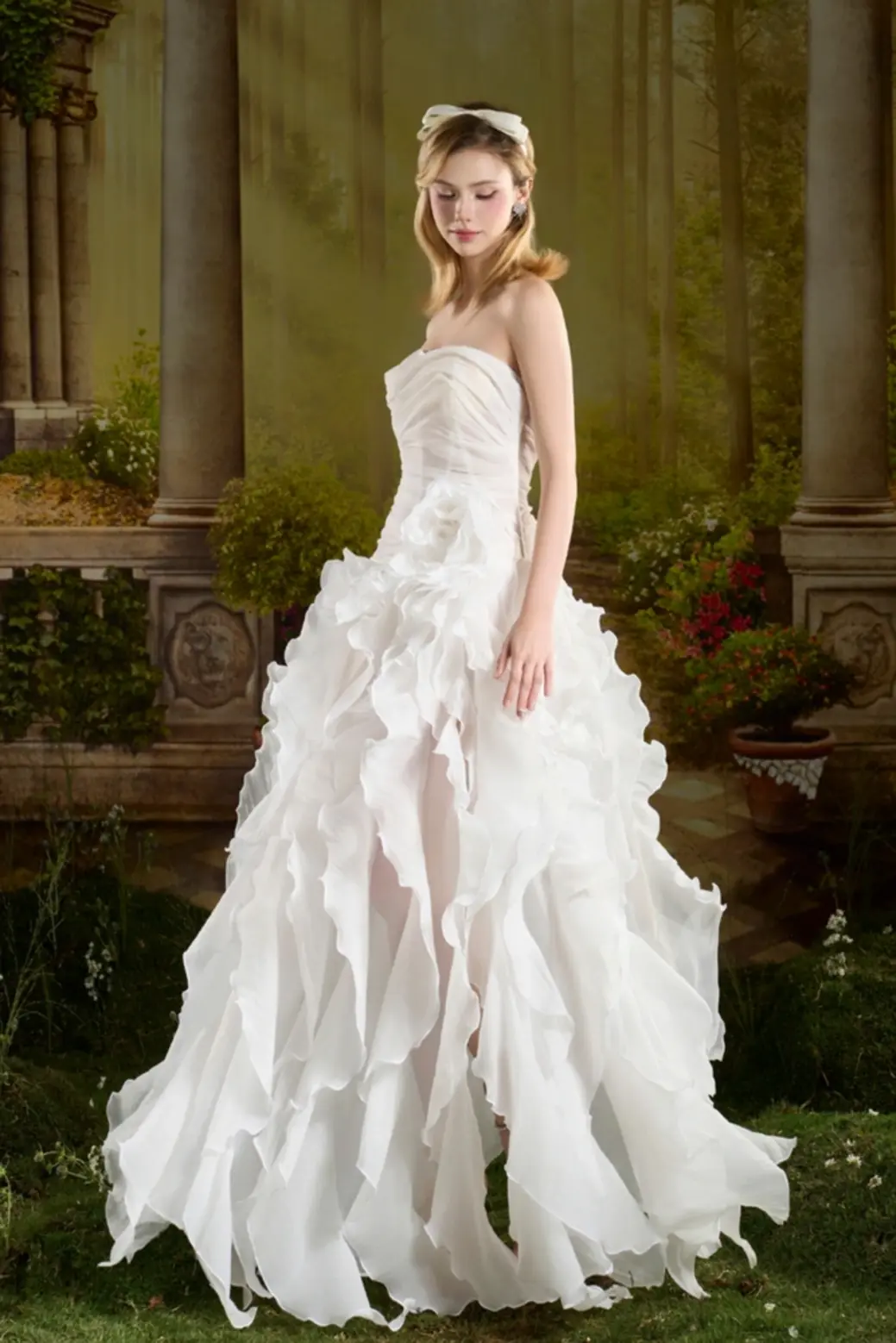 A Close-Up Kind of Romance: Subtle Ramadan Party Dressing 8