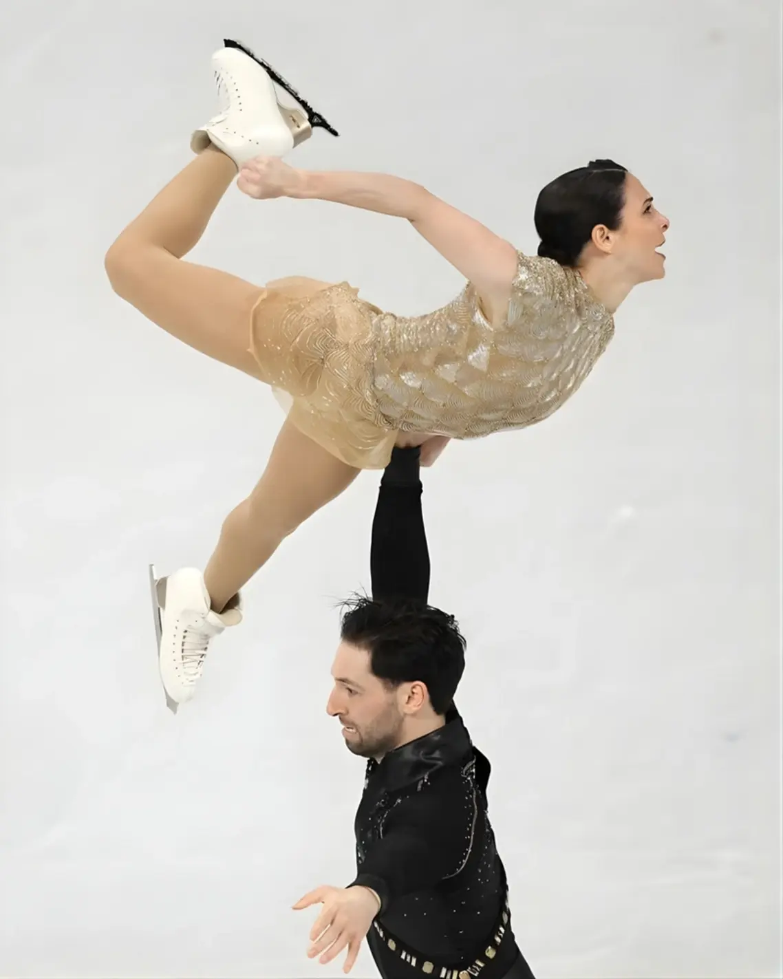 Oscar de la Renta on Olympic Ice: A Rare Crossover