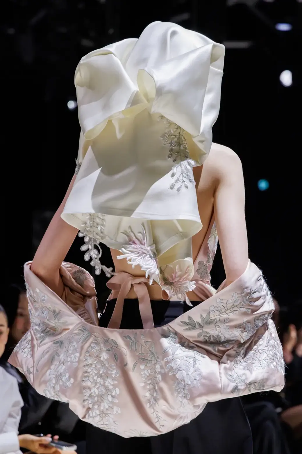 Givenchy Fall 2026 by Sarah Burton 4