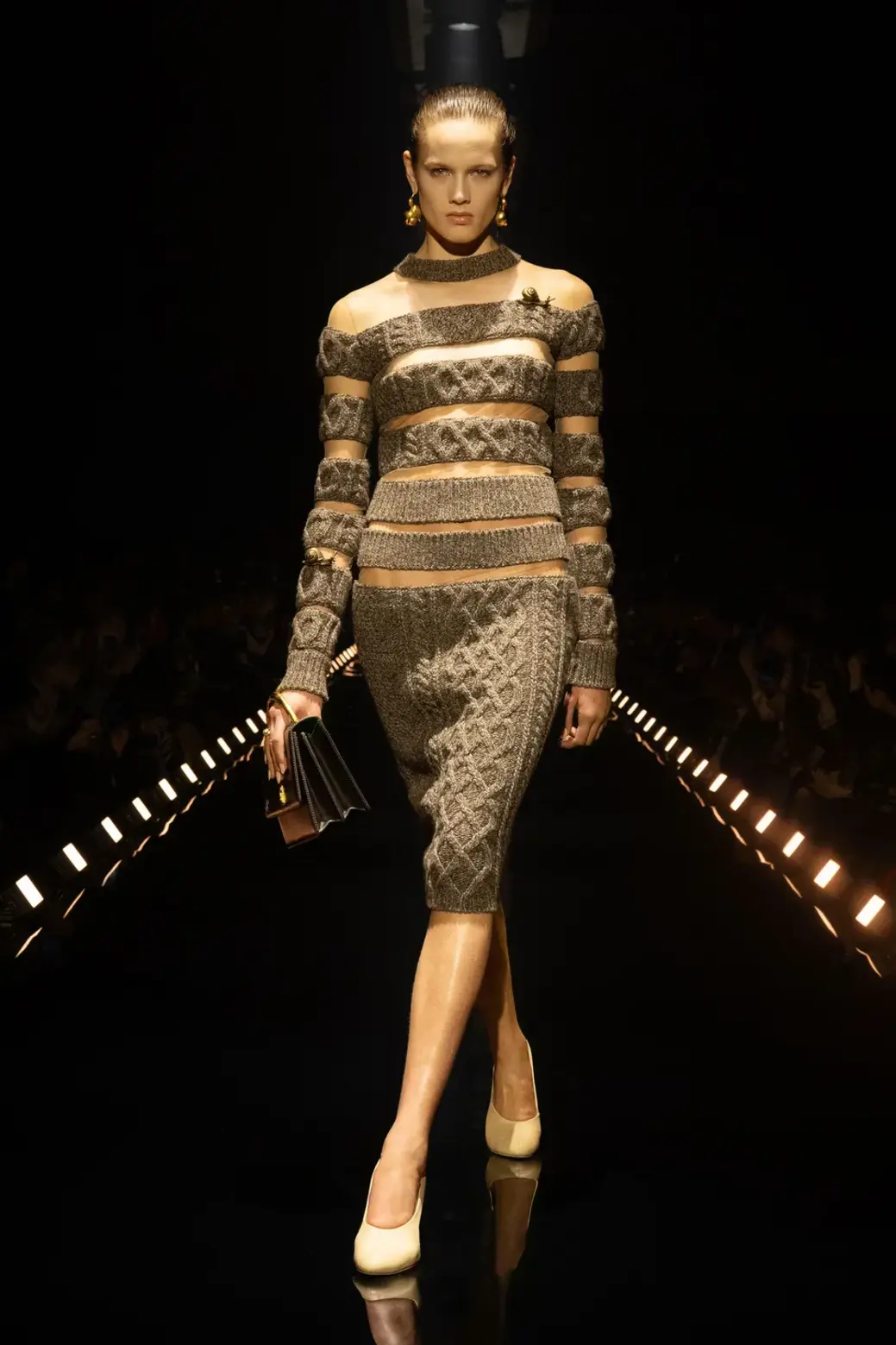 Schiaparelli Fall 2026 by Daniel Roseberry: Sphynx Awaken 6