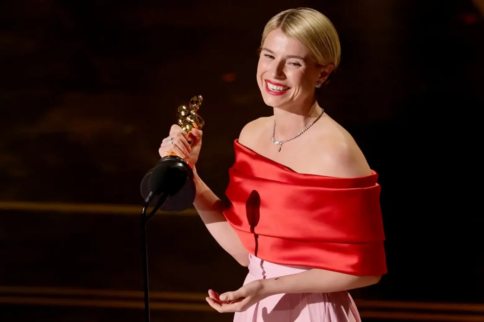 Oscars 2026 Jessie Buckley won Best Actress for Hamnet