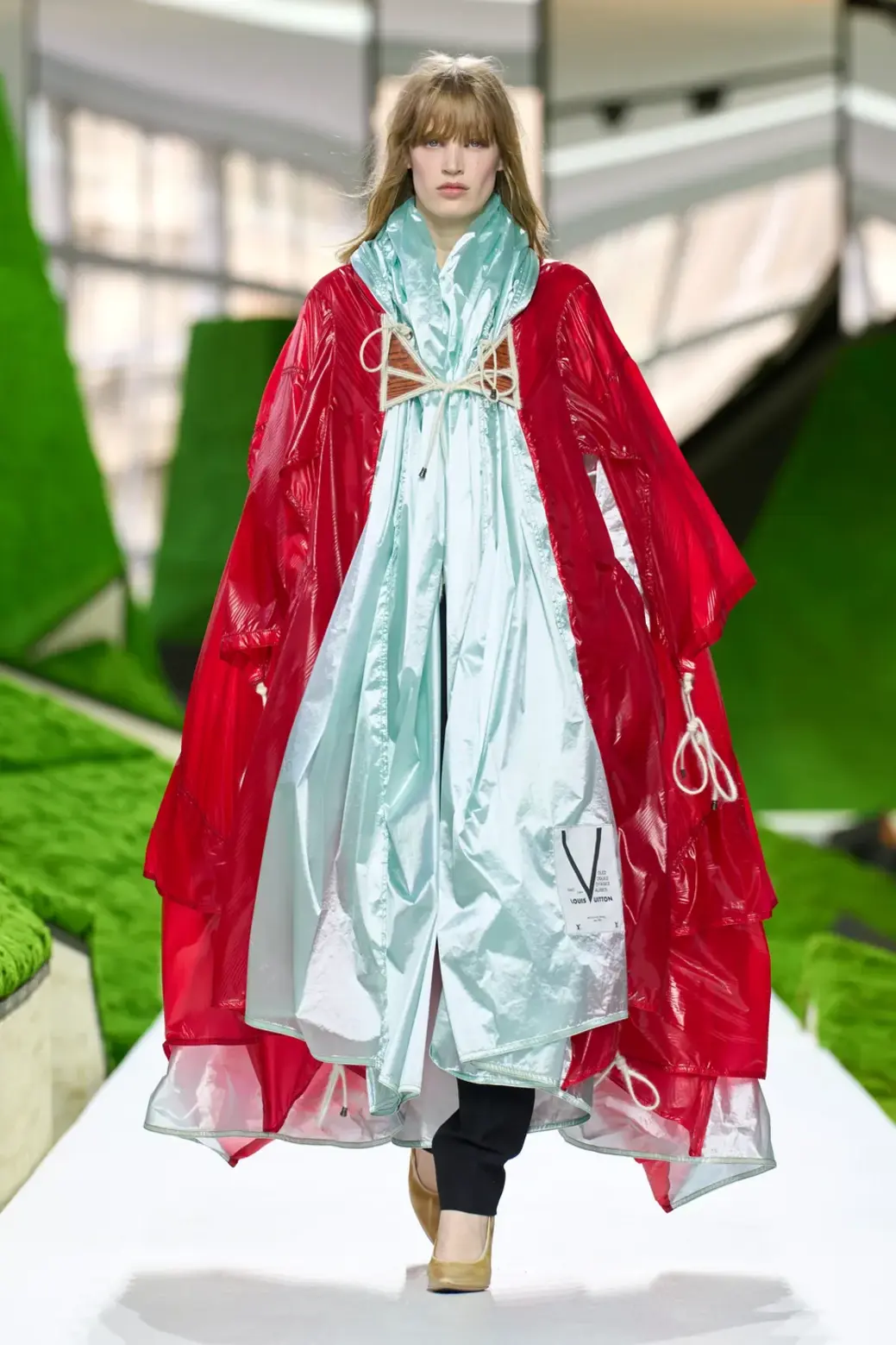 How Nicolas Ghesquière Built the Mountain in Louis Vuitton Fall 2026 b