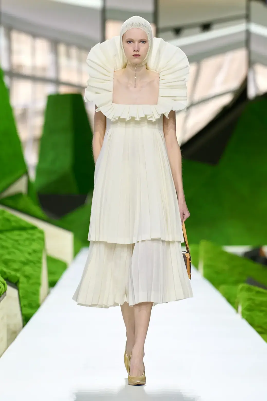 How Nicolas Ghesquière Built the Mountain in Louis Vuitton Fall 2026 d