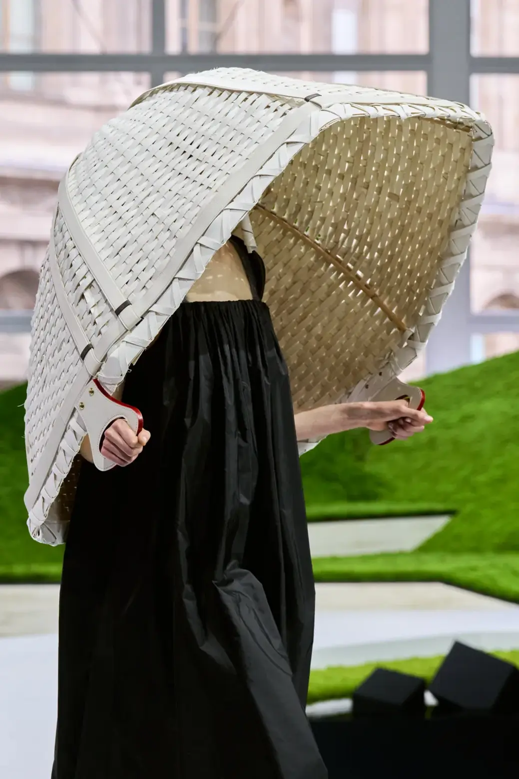 How Nicolas Ghesquière Built the Mountain in Louis Vuitton Fall 2026 h