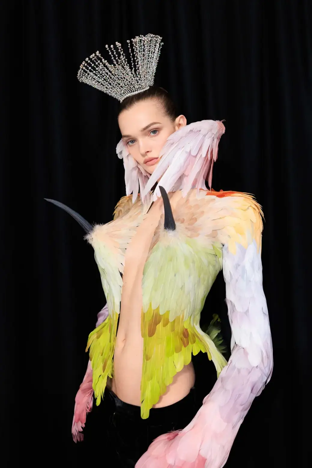 The 2026 Oscars Red Carpet Gave Wings to the Feather Trend c