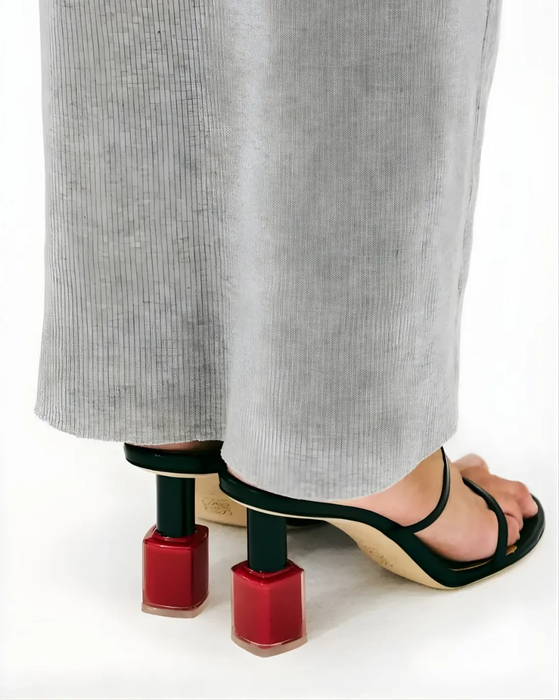 Jonathan Anderson Loewe SS22 Shoes Details 2