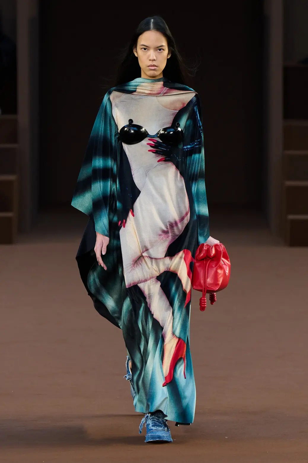 Jonathan Anderson Loewe Fall 2022 Collection d