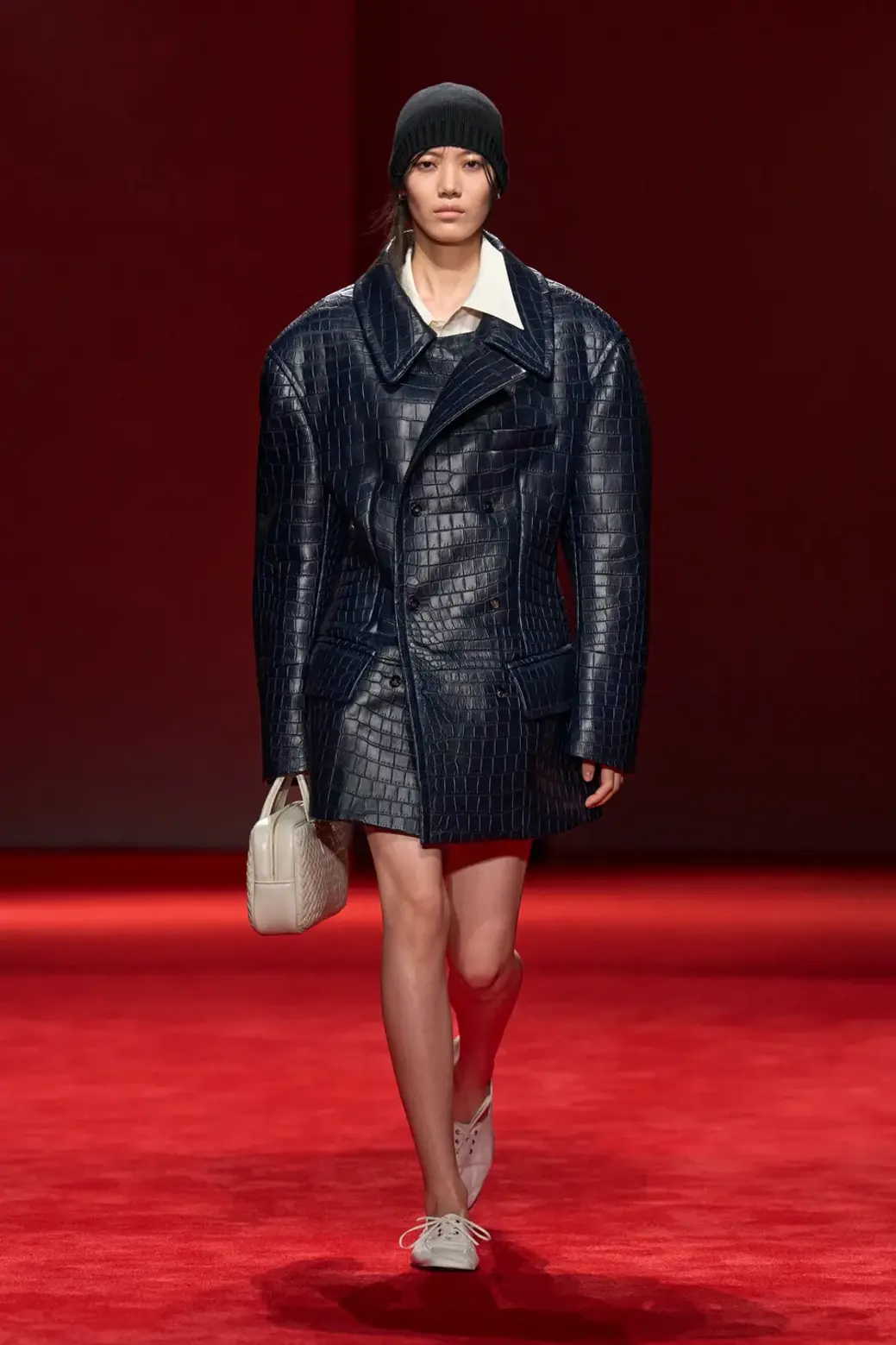 Bottega Veneta Fall 2026: Louise Trotter's Color Theory 1