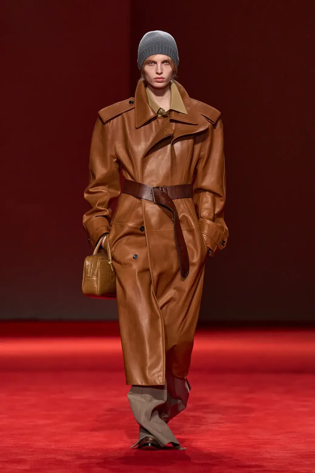 Bottega Veneta Fall 2026: Louise Trotter's Color Theory 5