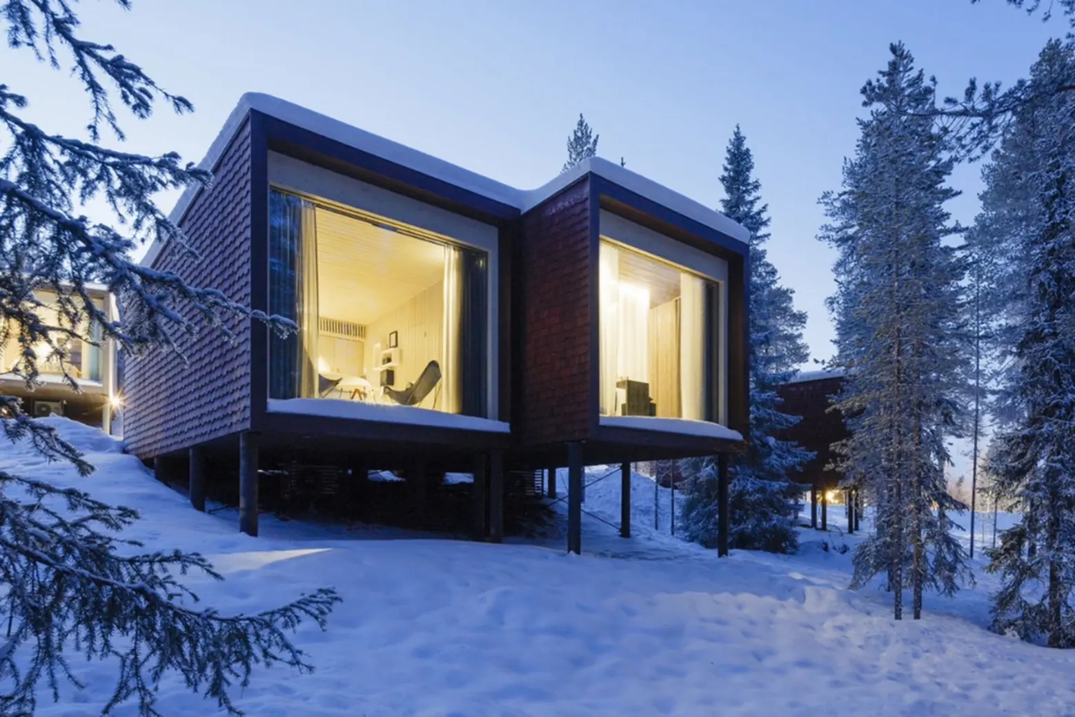 luxury aurora travel