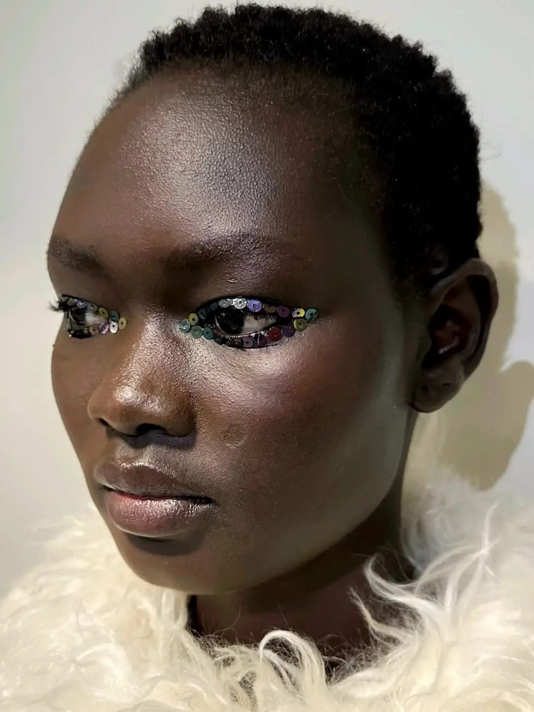 Petra Fagerström's Beaded Glitter Makeup 1