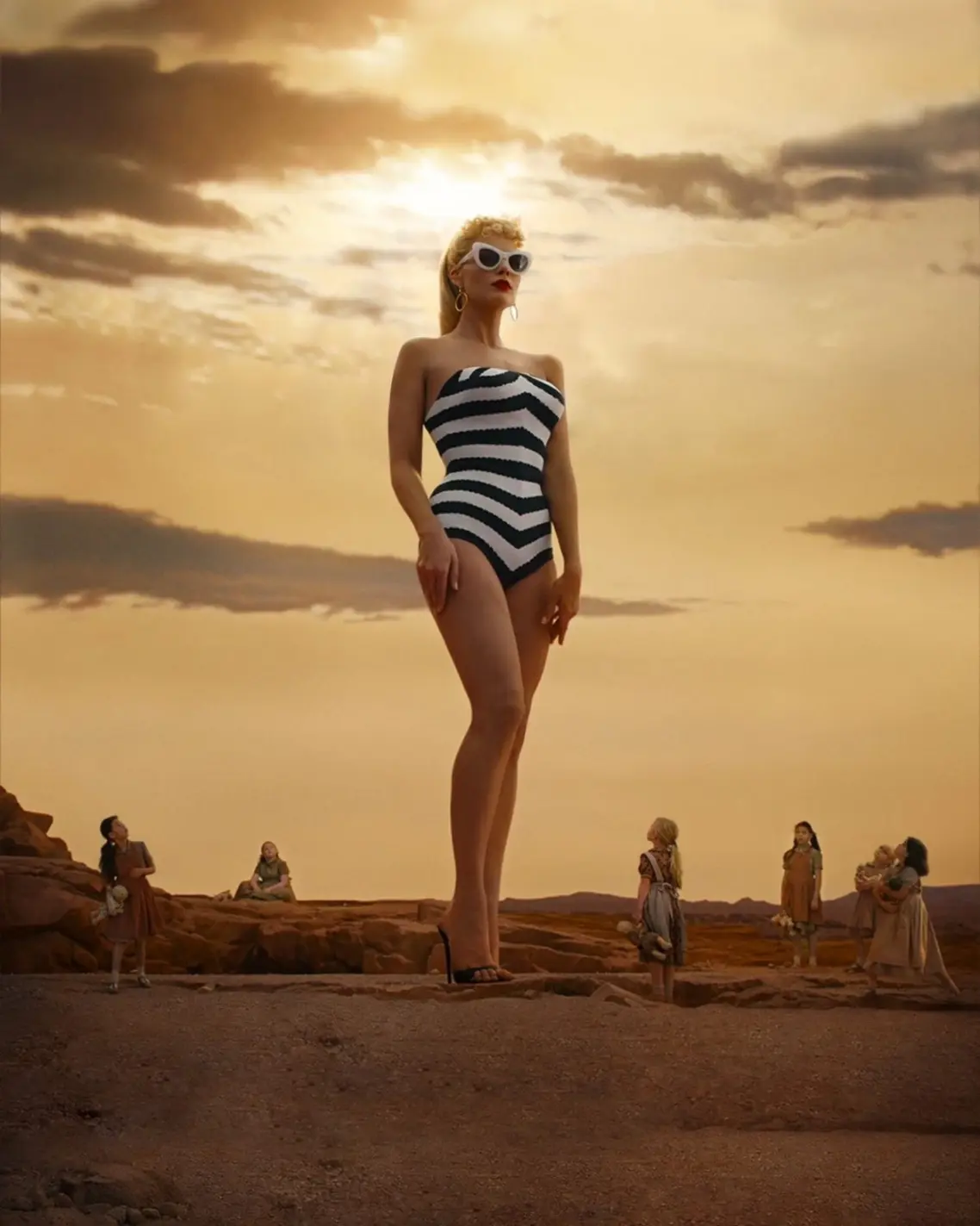 Margot Robbie in Barbie fashion doll