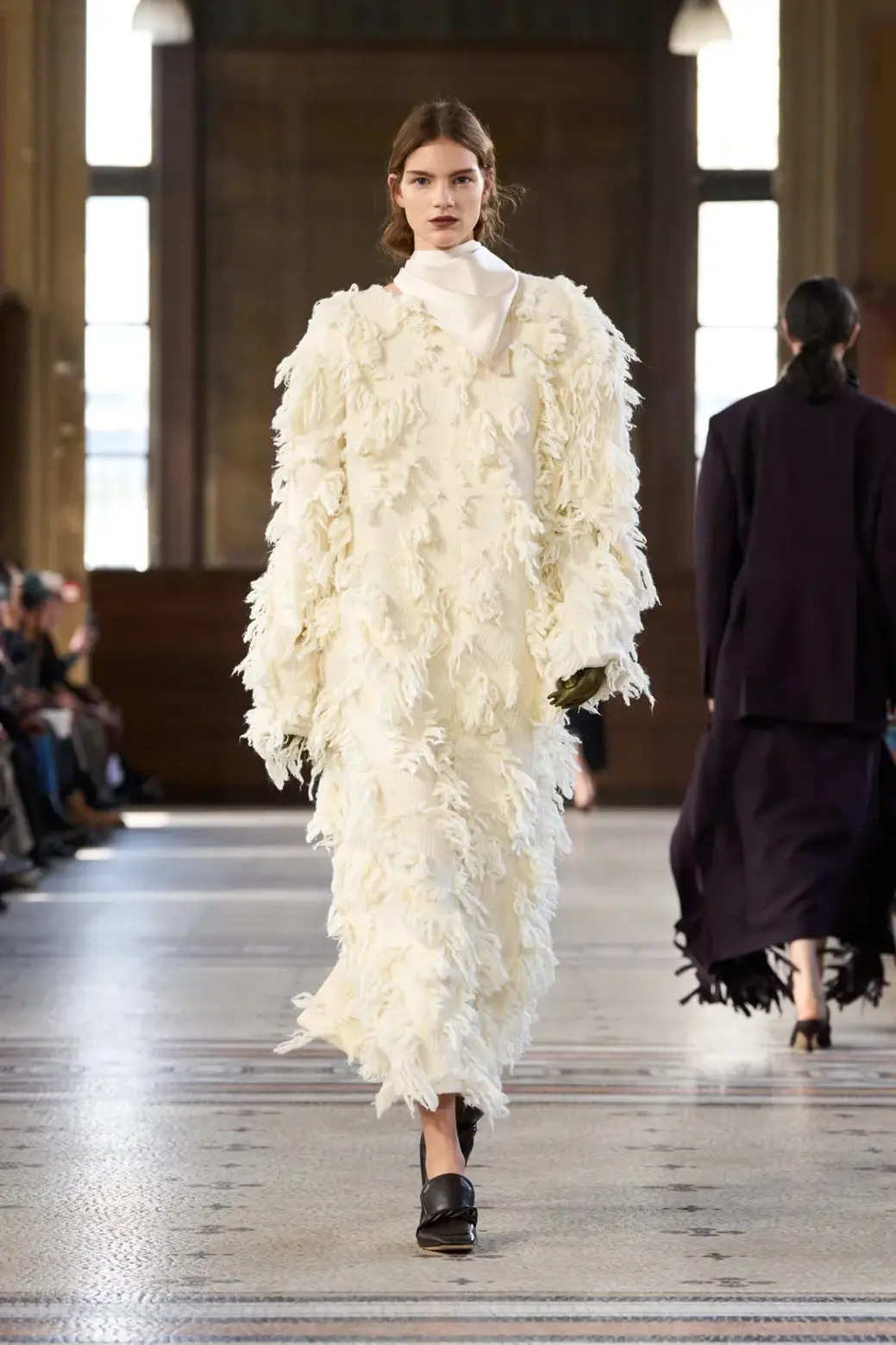 Mark Thomas Exits Carven 2