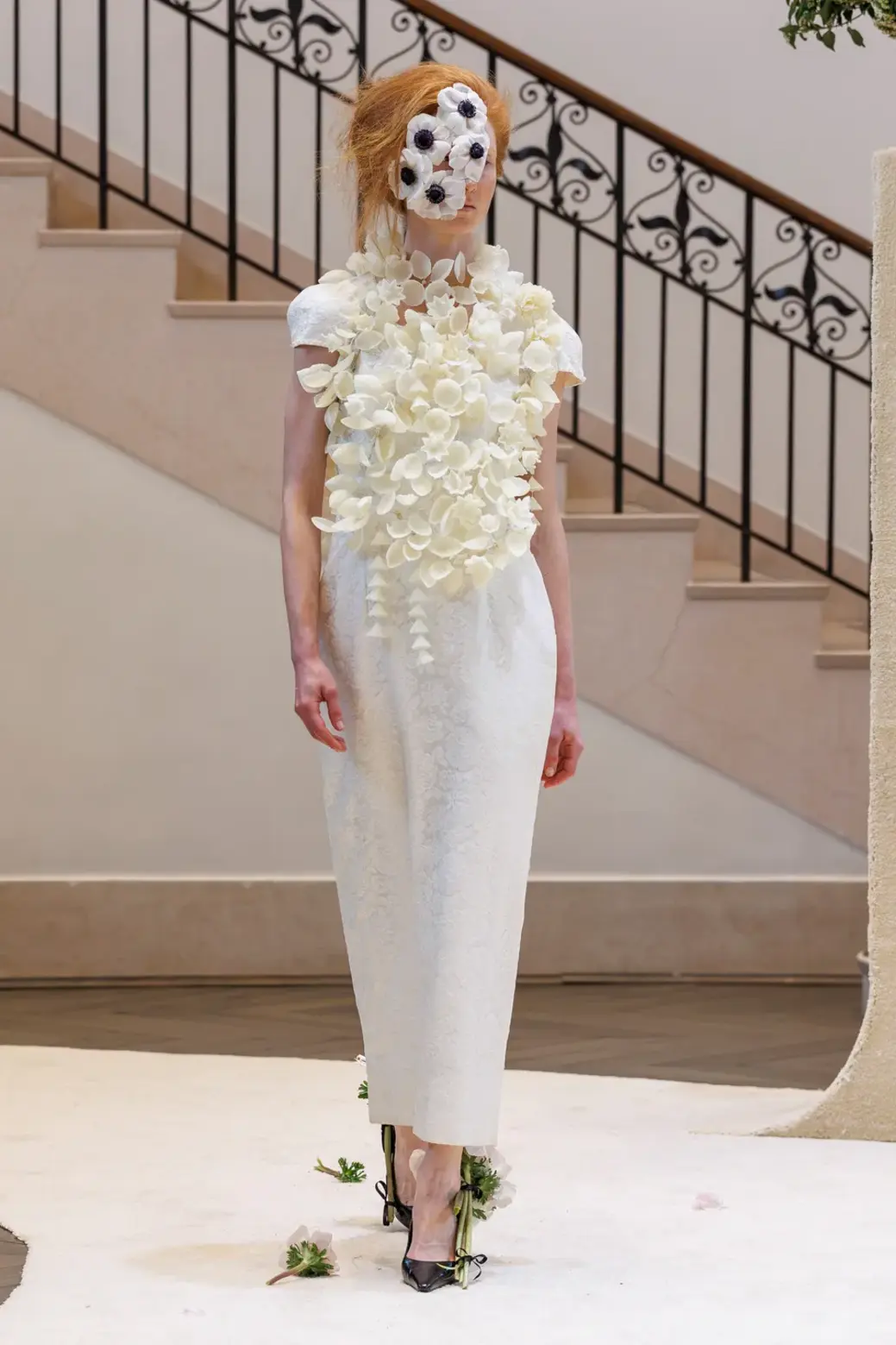 Face-Down, Mask-Up: Fashion’s New Mask-for-Mask Fetish 1