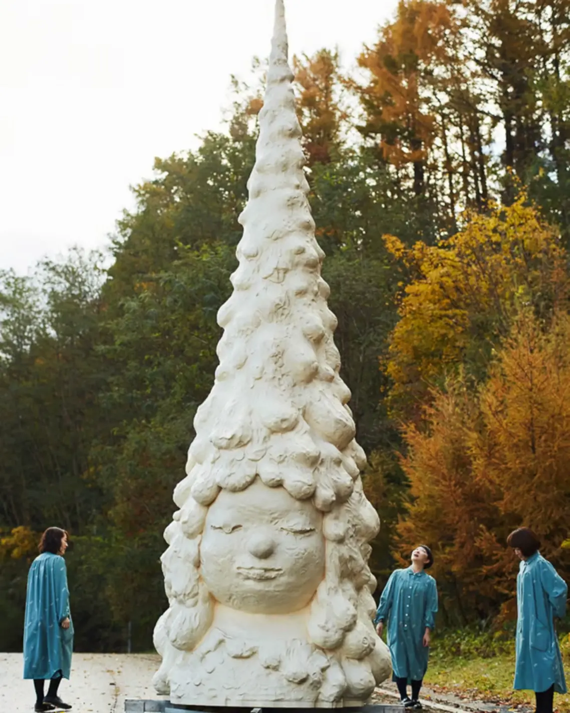 Yoshitomo Nara Miss Tannen sculpture (2017), Azabudai Hills, Minato City, Tokyo