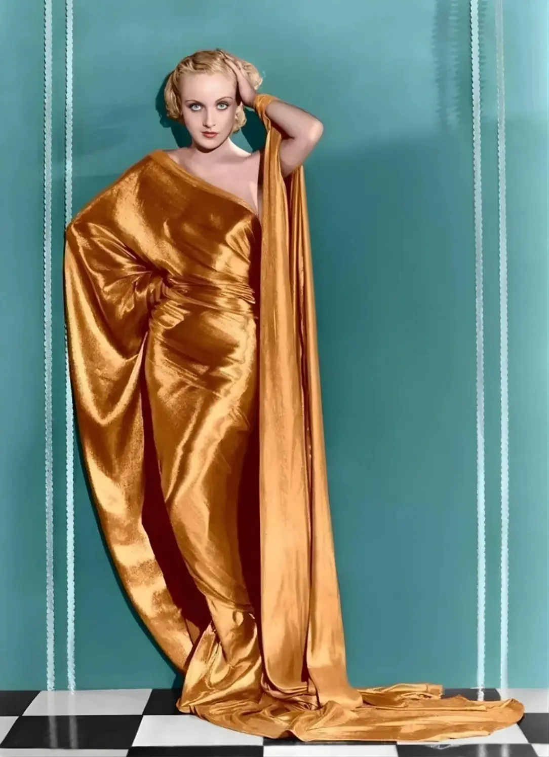 Hollywood starlet style 1