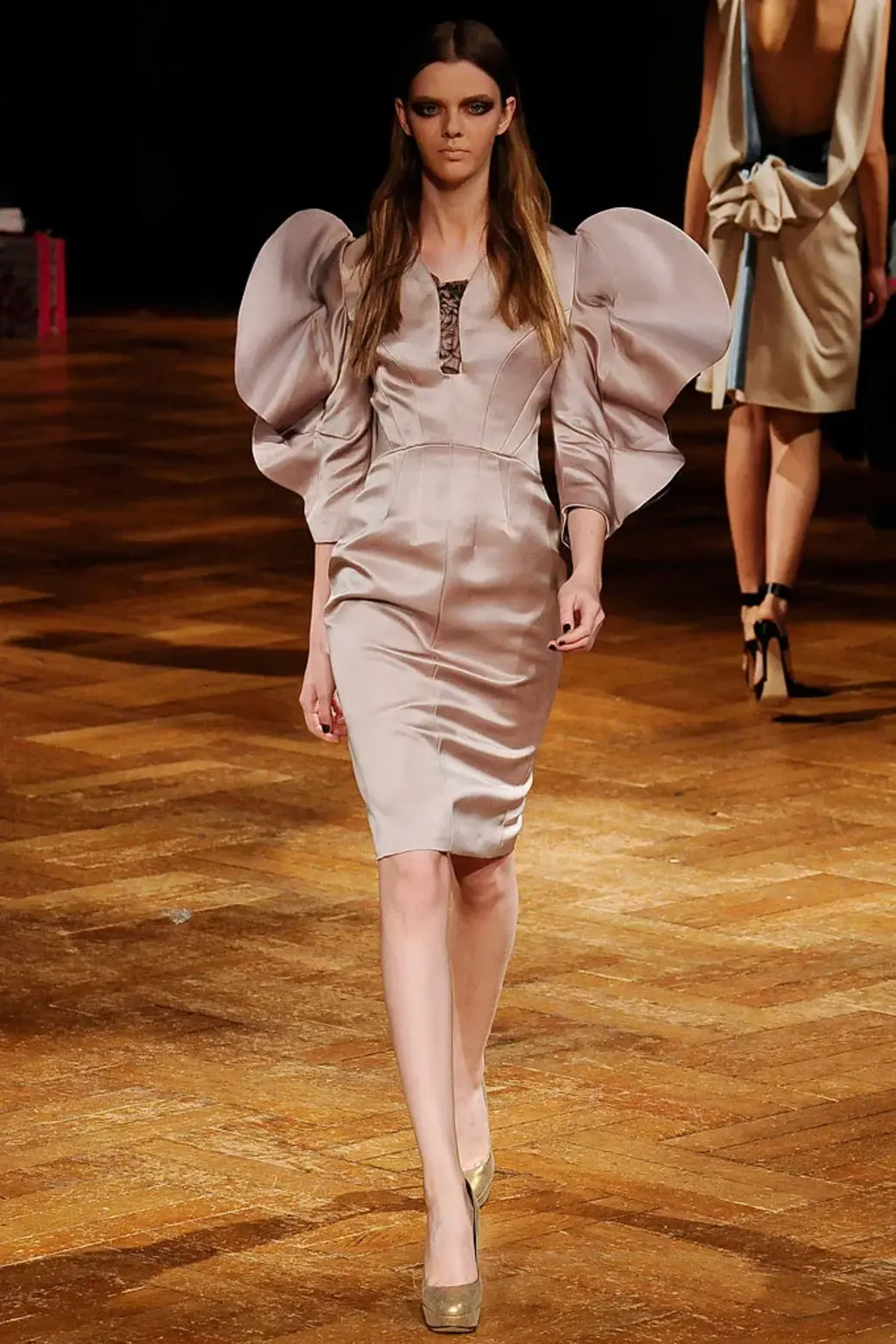 Y-Line On The Runway 5