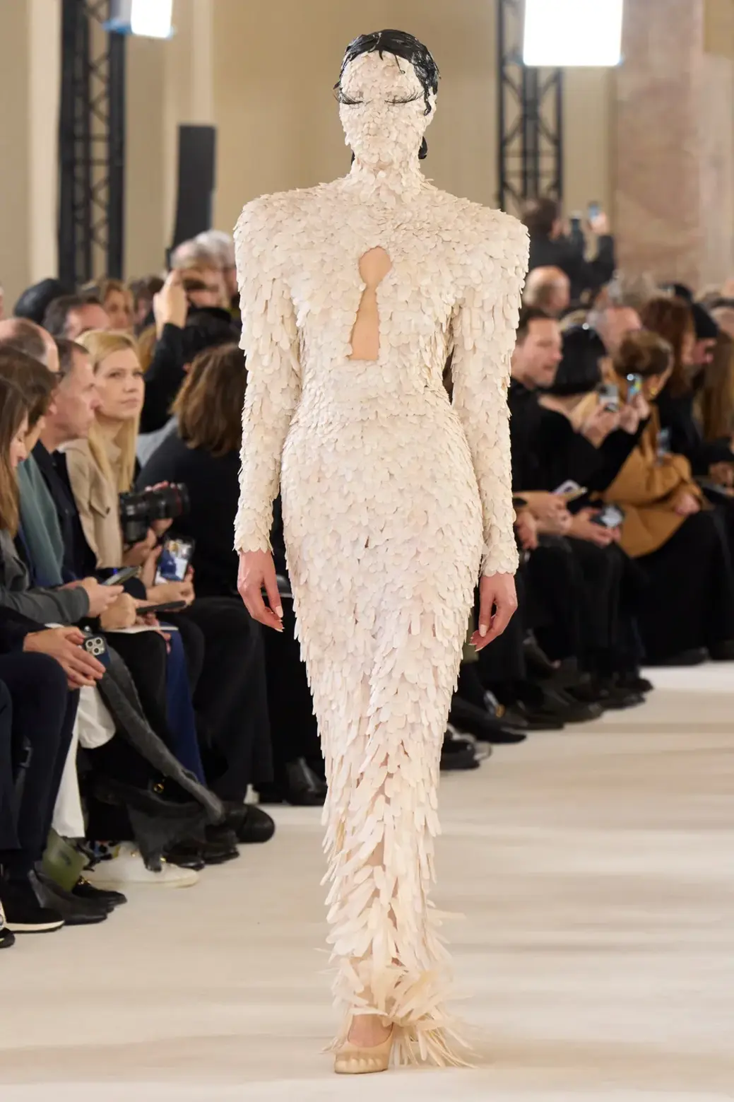 Y-Line On The Runway 22