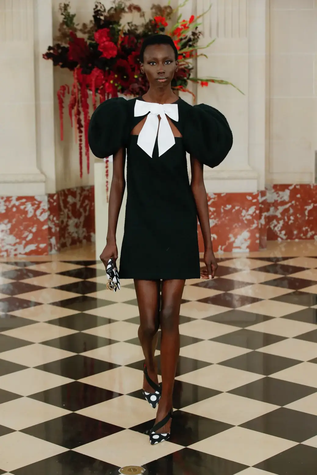 Y-Line On The Runway 66