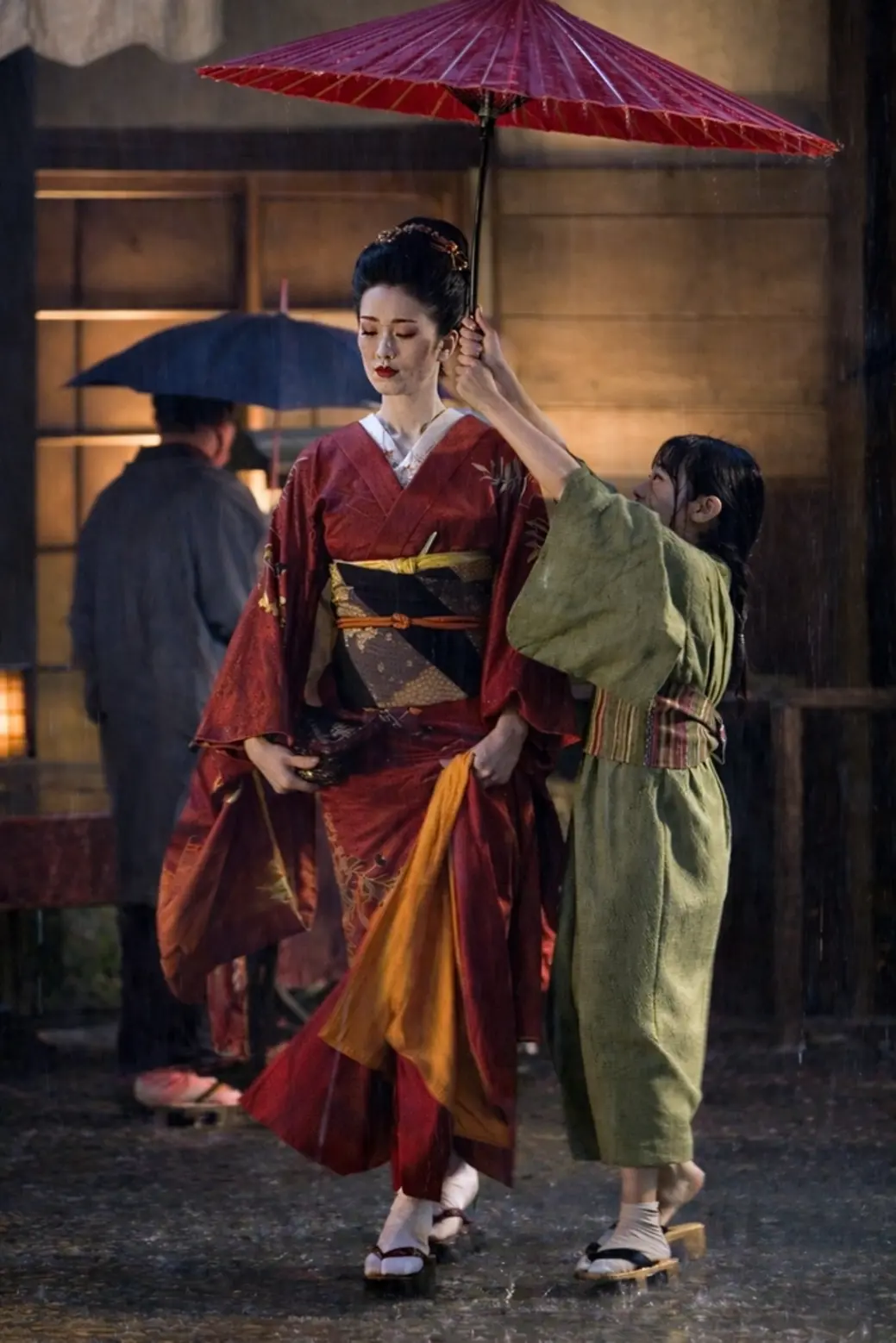 Kimono and the Beauty That Refuses to Fade 7