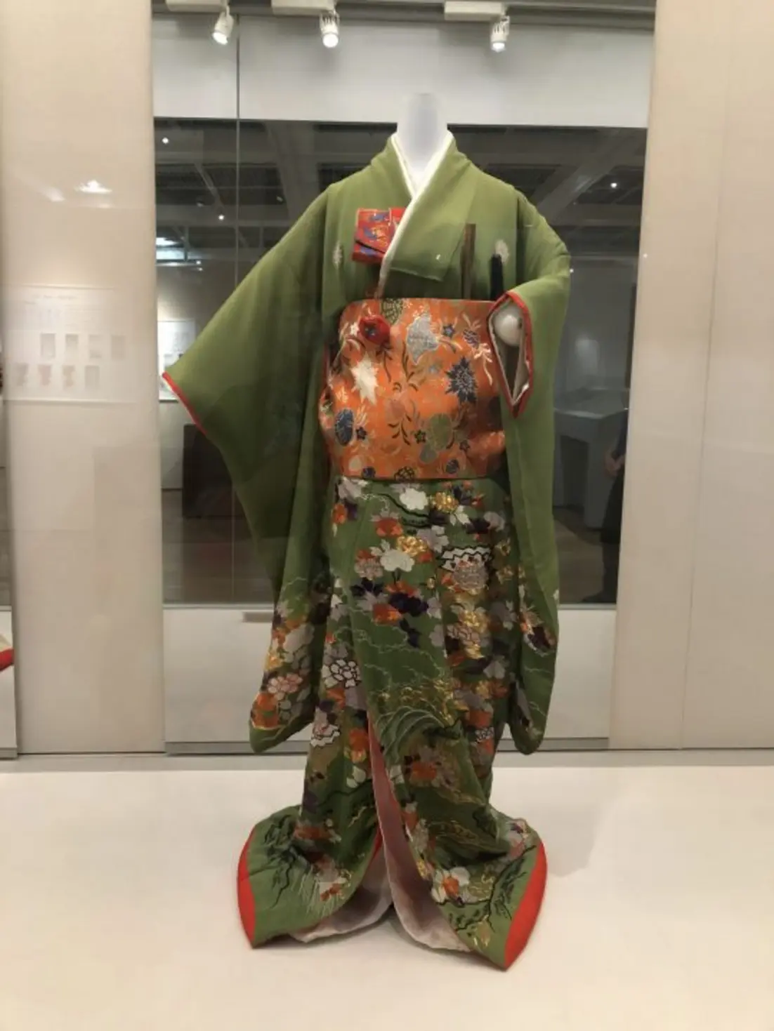 The Kimono’s Hypnotic History 7