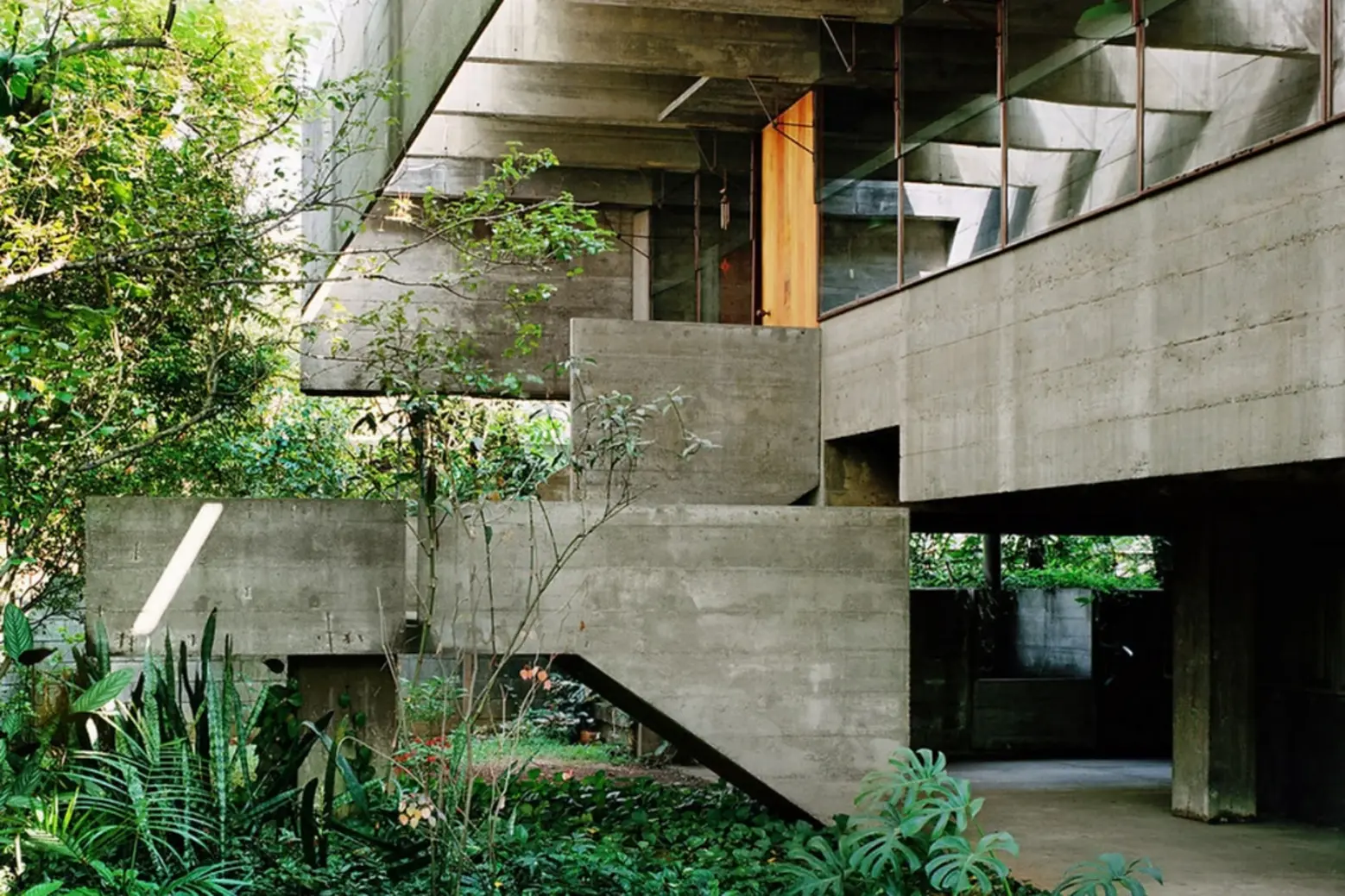 Mendes da Rocha Brazilian Brutalism