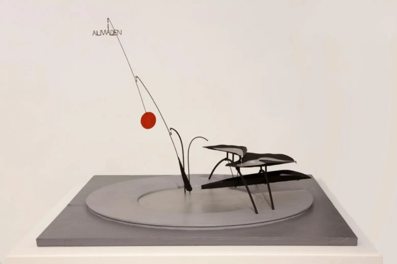 Alexander Calder modern art