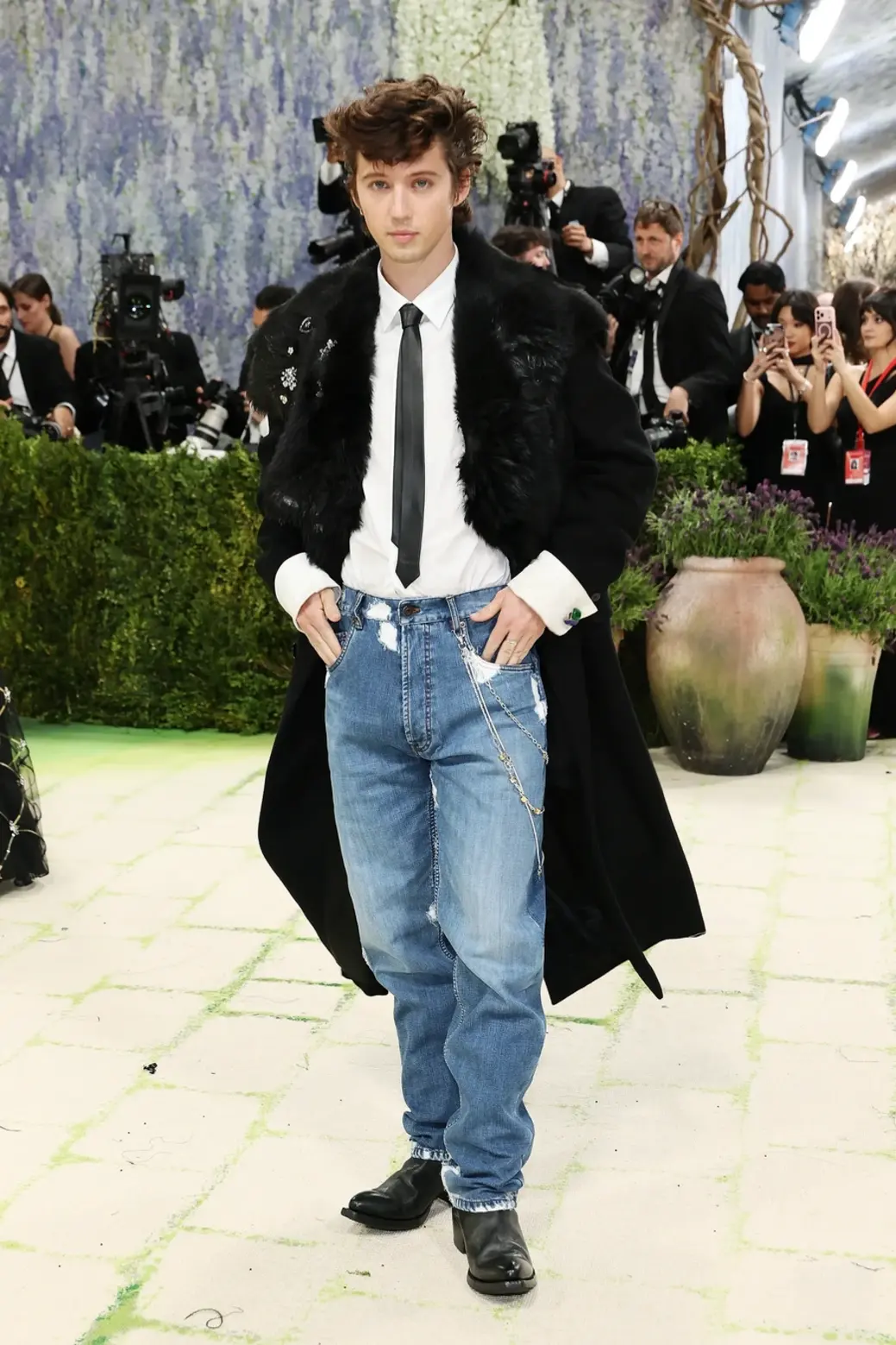 Met Gala 2026 Troye Sivan