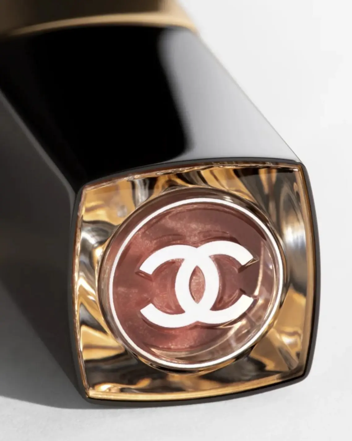Rouge Coco Flash in Moment LES BEIGES