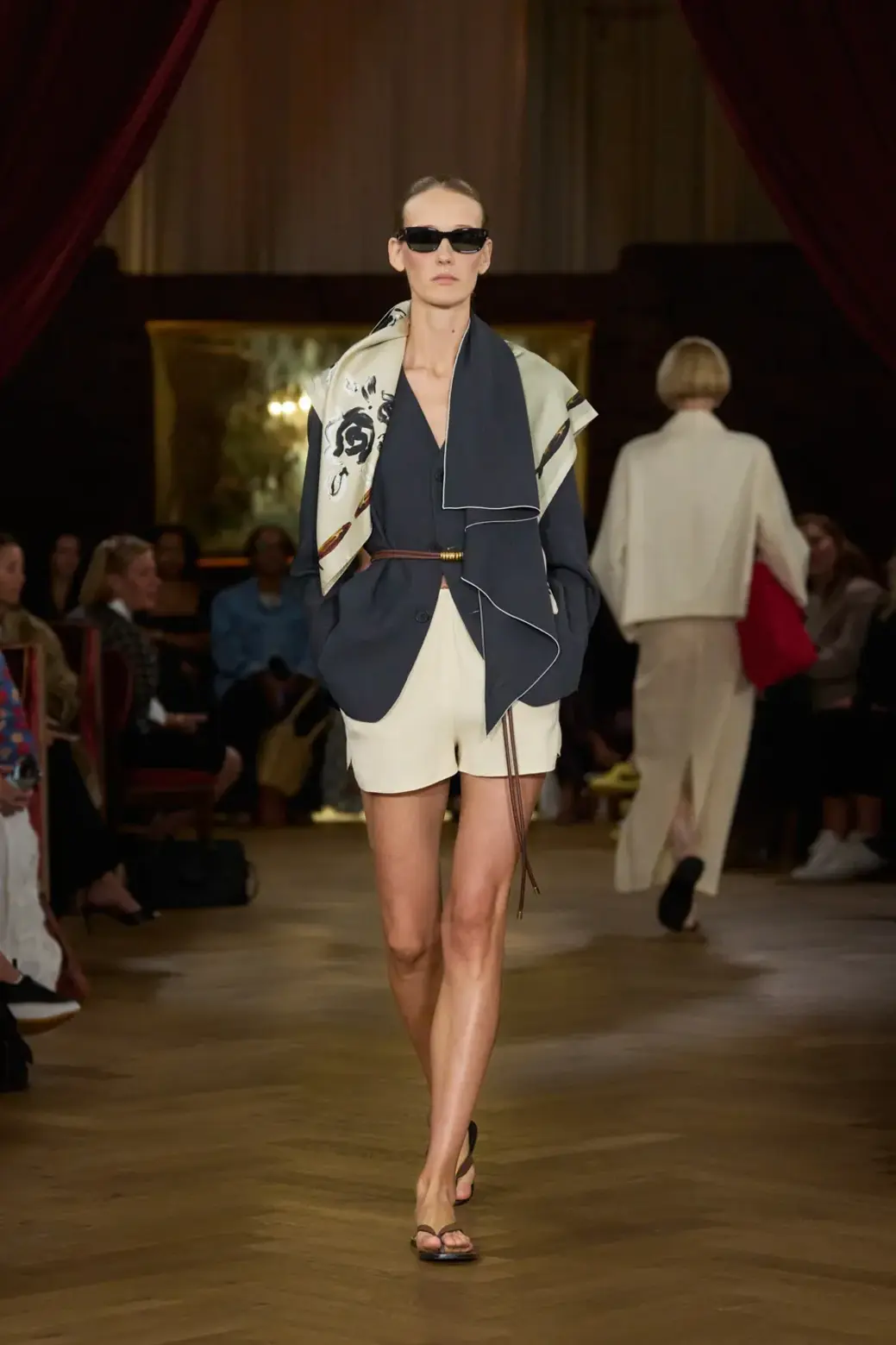 Spring 2026 Scarf Trend 4