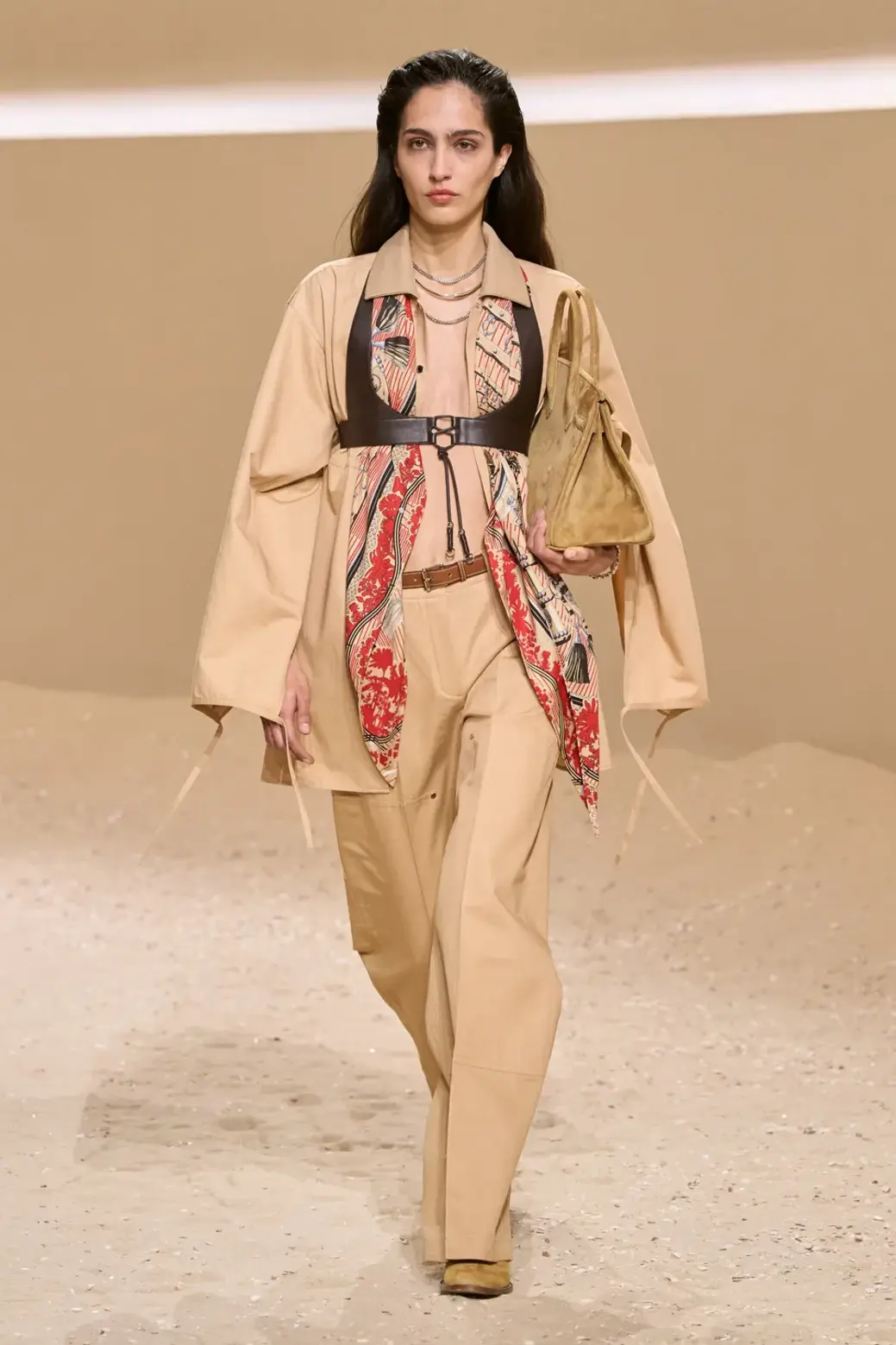 Spring 2026 Scarf Trend 10