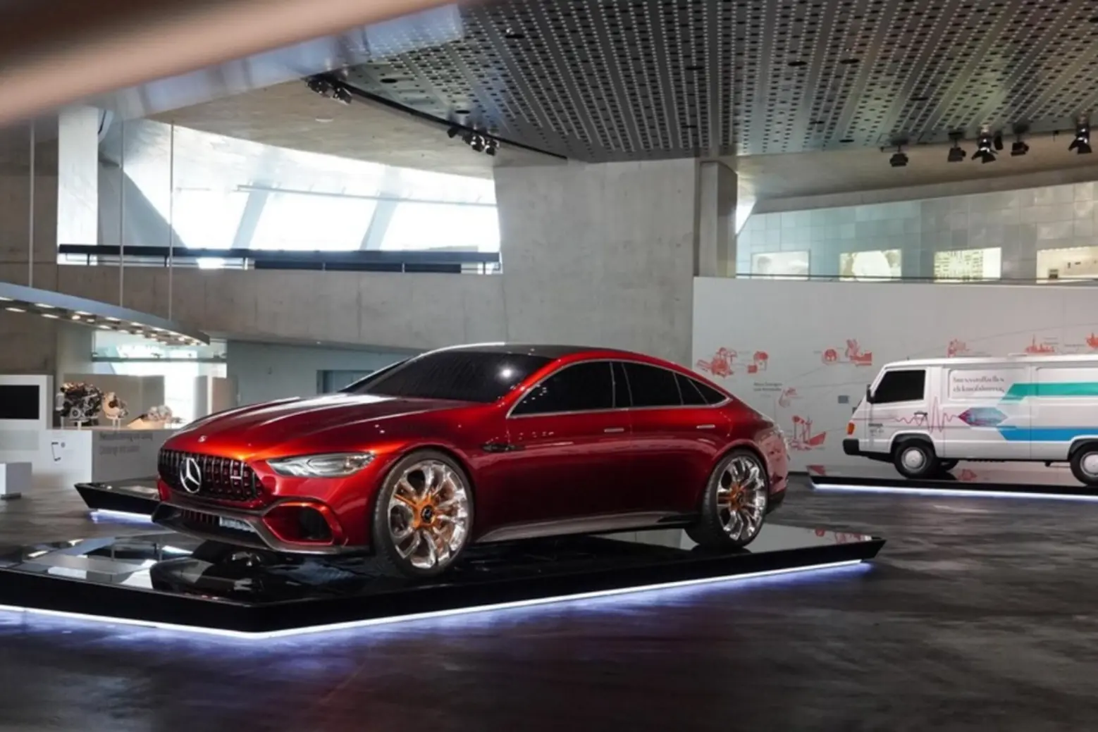 Mercedes-Benz Museum 6
