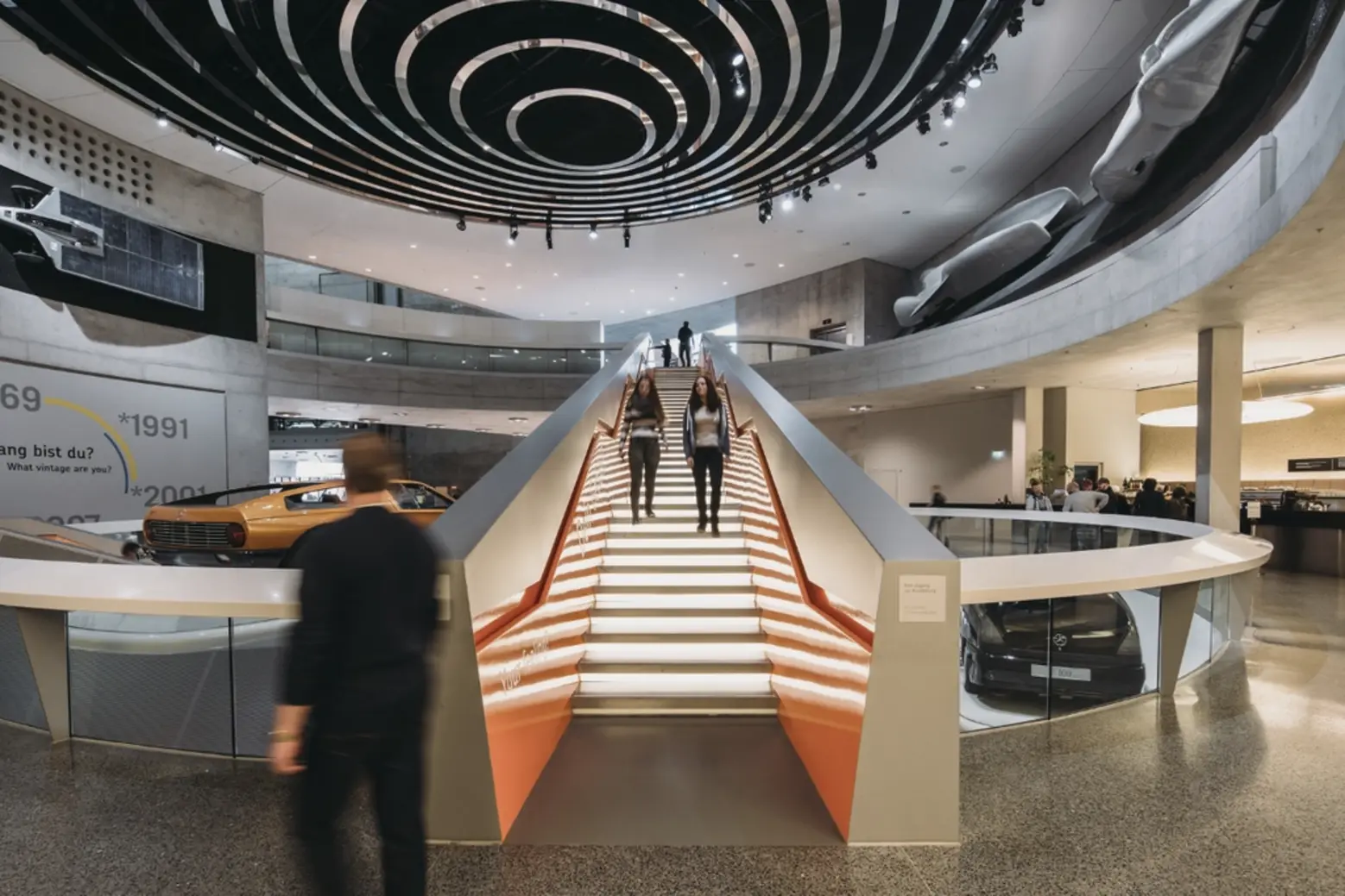 Mercedes-Benz Museum 2