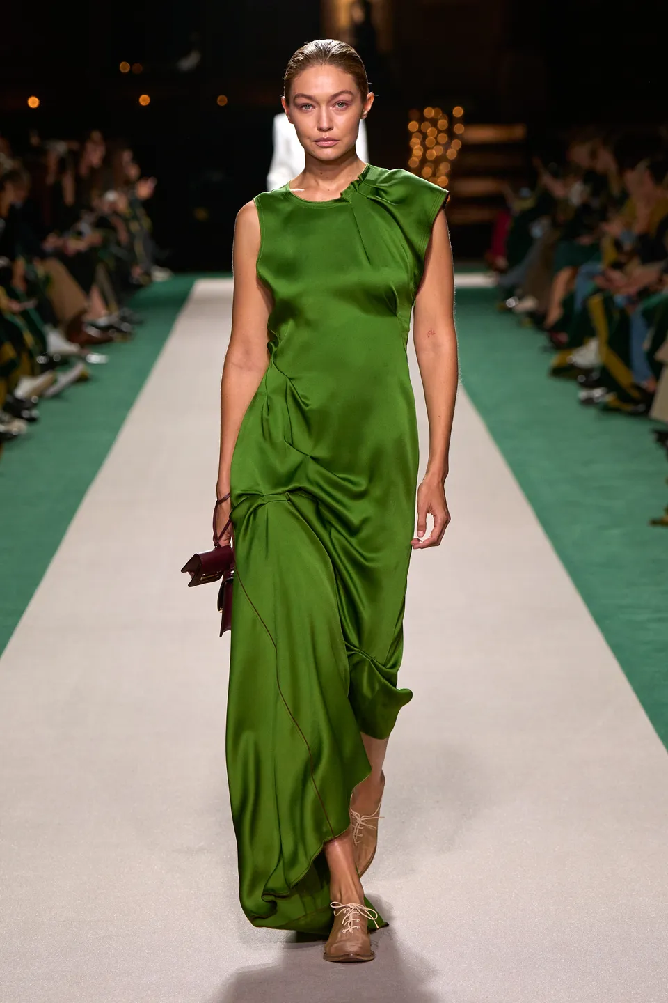 Asymmetric Silhouette 12