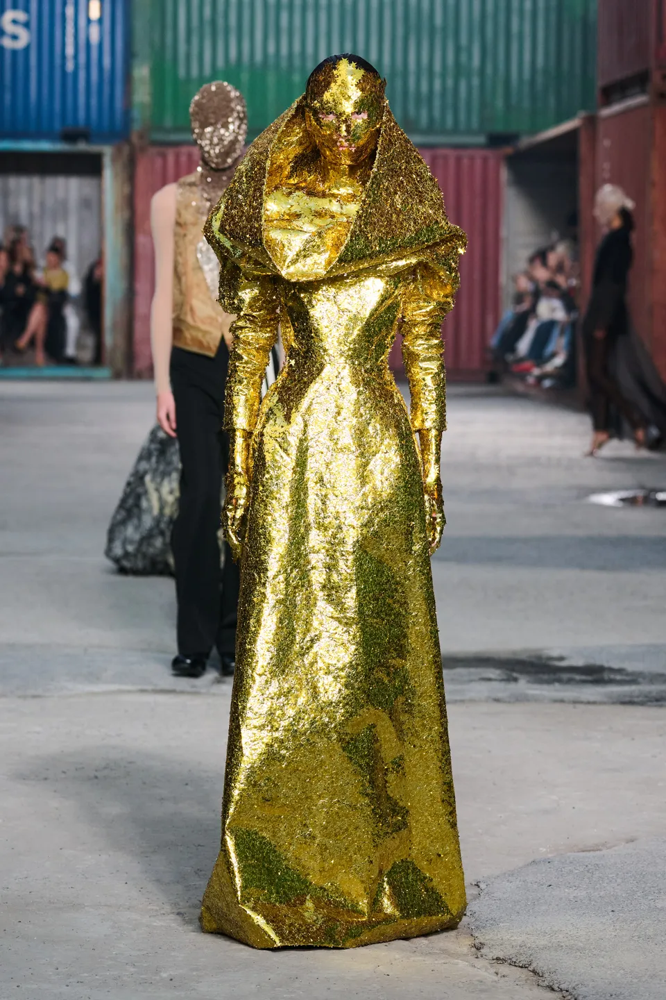 Iconic Bond Girl Outfits 1