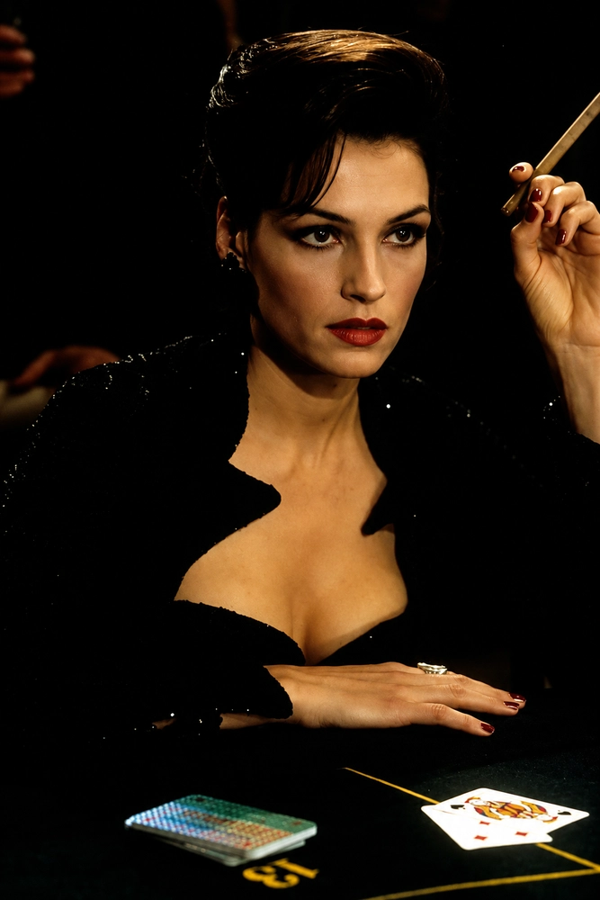 Iconic Bond Girl Outfits 2