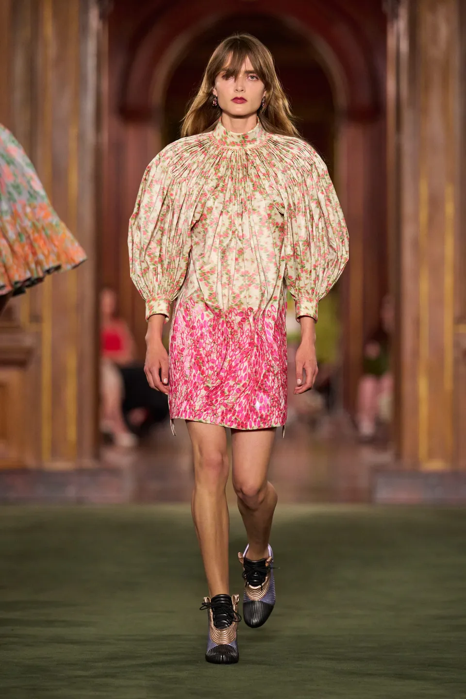 Louis Vuitton Cruise 2027 7