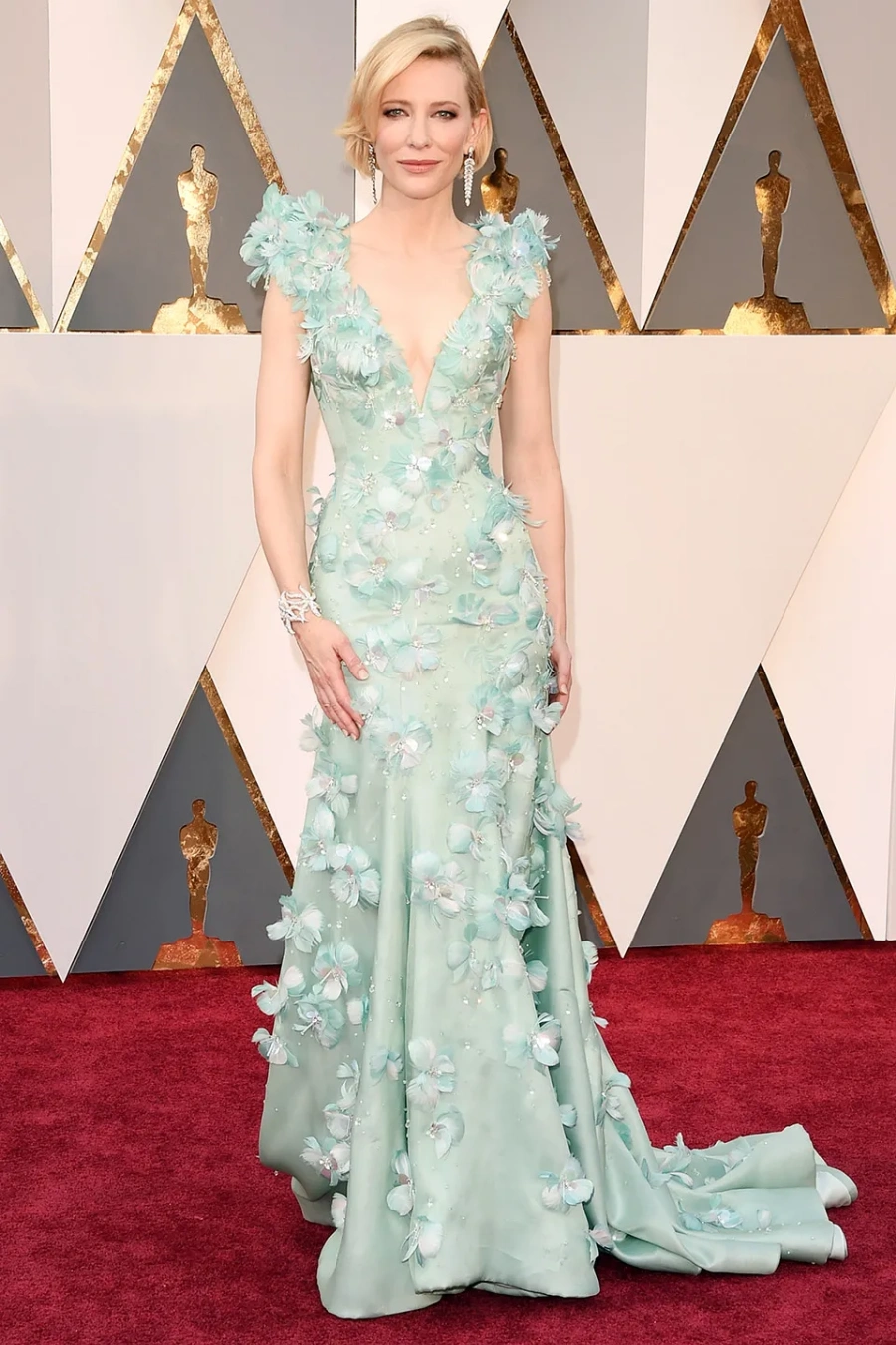 30s style red carpet 1
