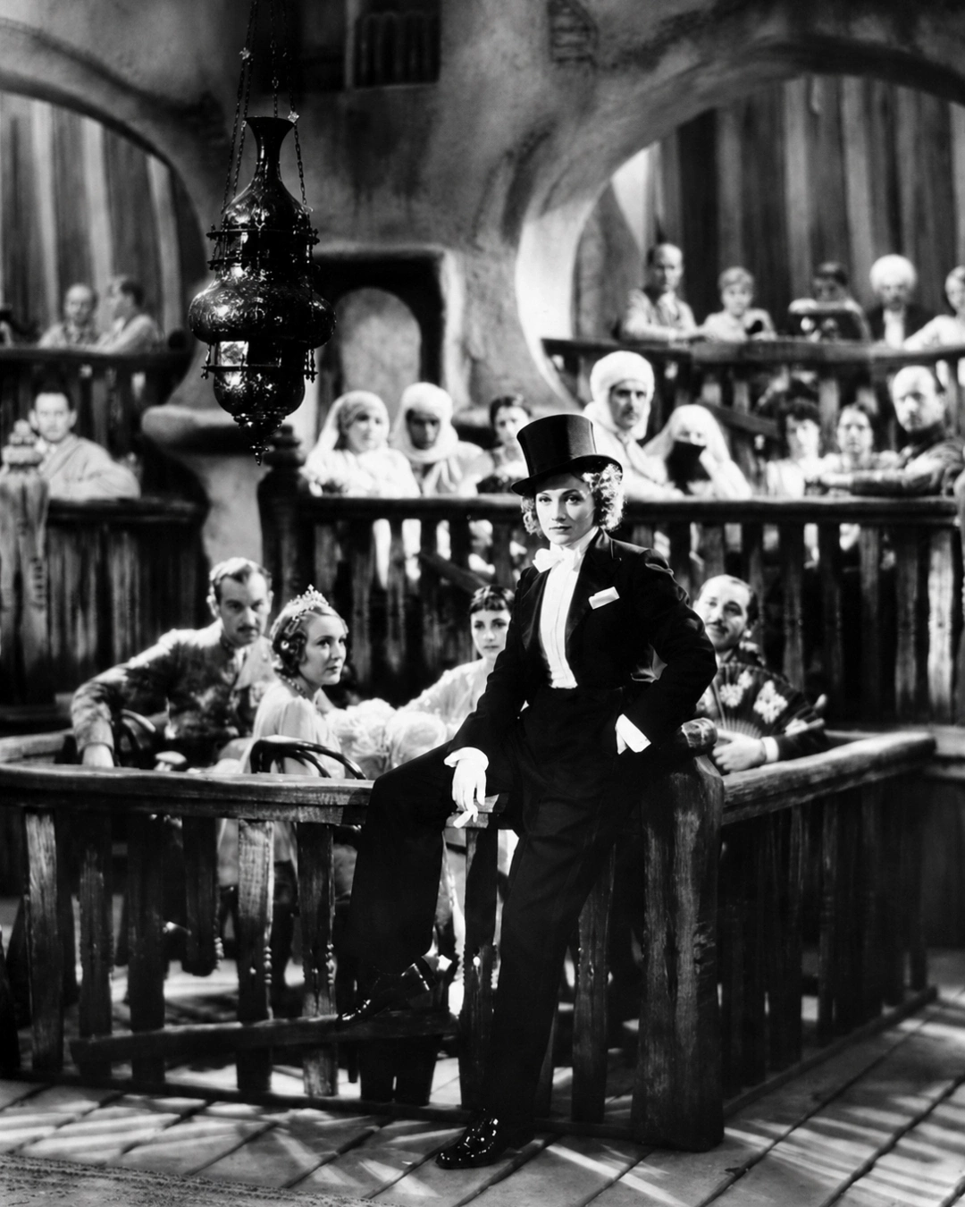 30s style movie bb