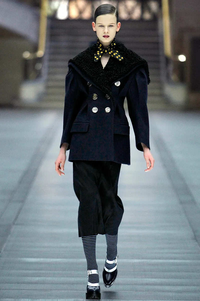 50s style runway 6