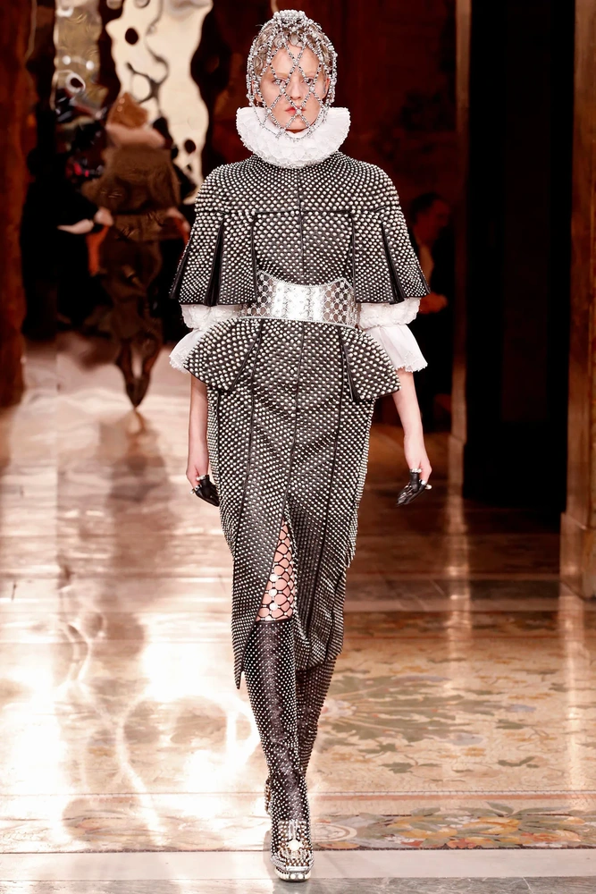 Elizabethan style 11