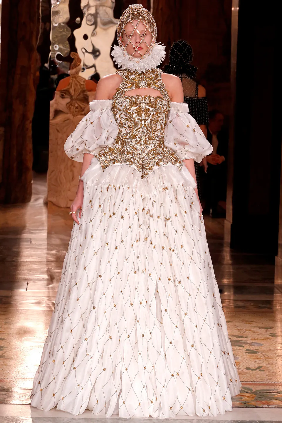 Elizabethan style 12