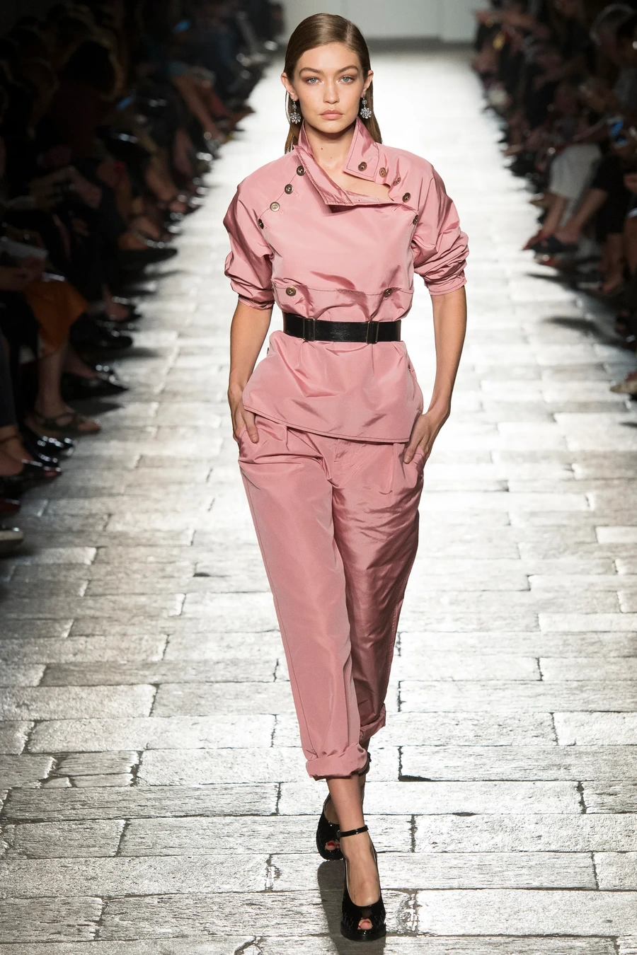 jackie style runway 18