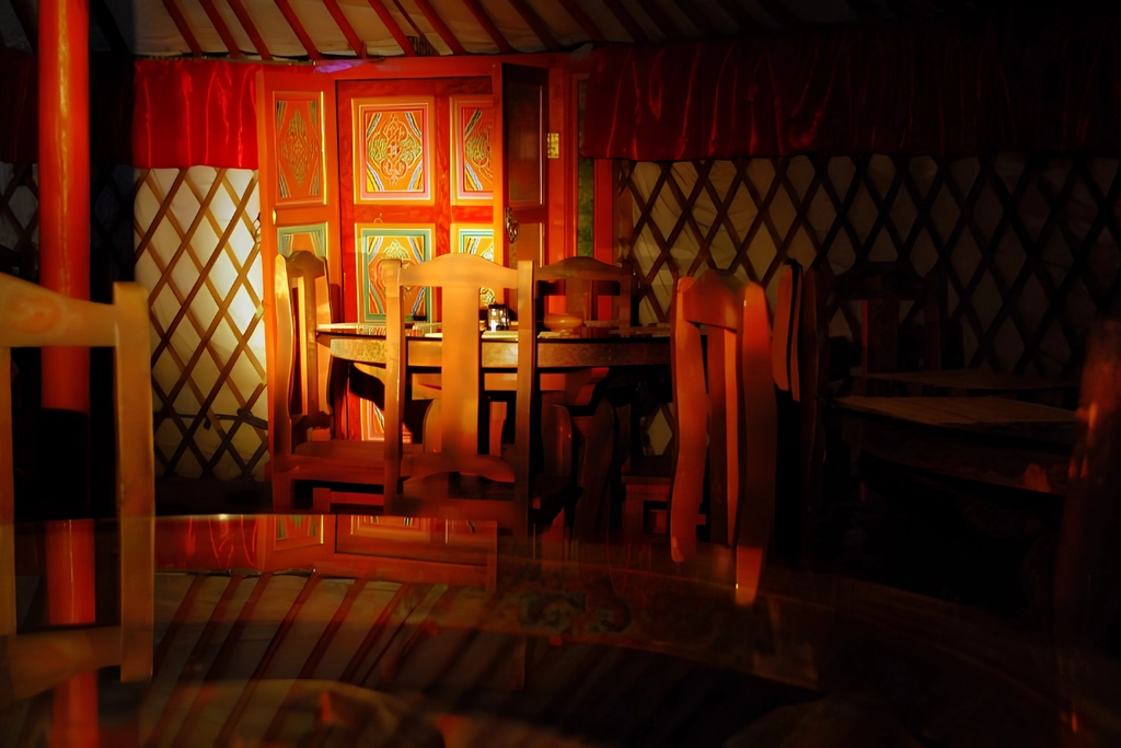 luxury stays in the Gobi Desert 2